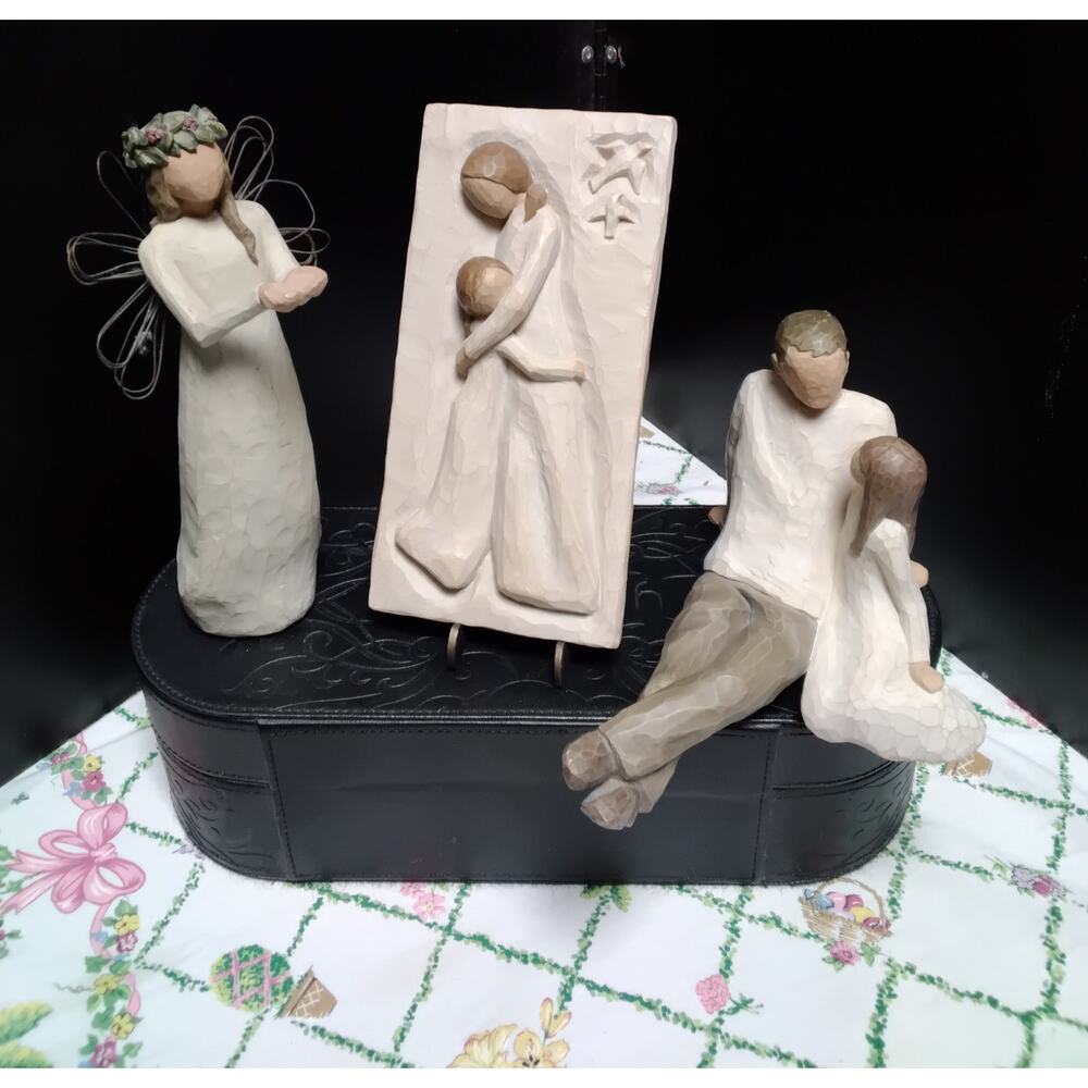 Willow Tree Lot of 3  Angel of Xmas, Mother & Daughter Father & Daughter
